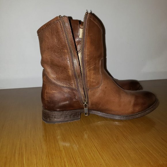 FRYE Boots - Picture 2 of 5